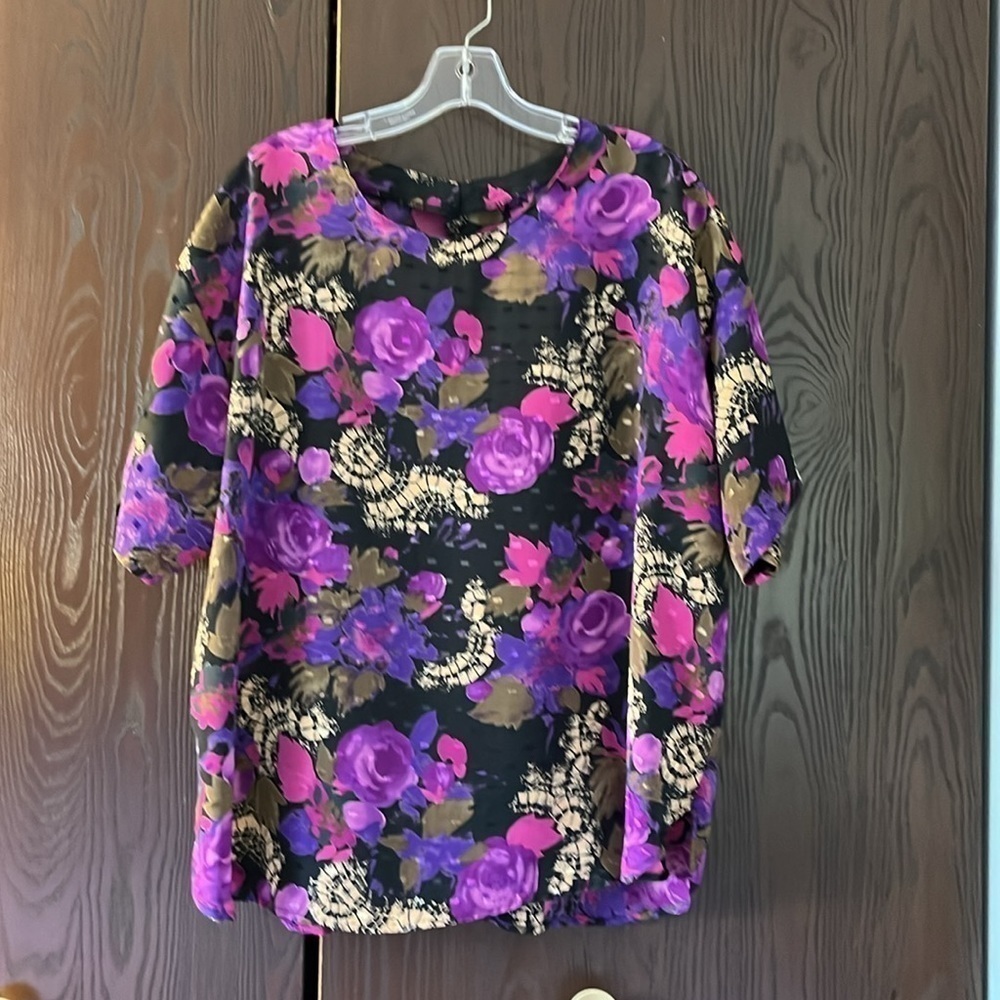 Fitting Image 2 pc. Black/ purple/ gold skirt and top. Size 22W. Beautiful - Picture 6 of 14